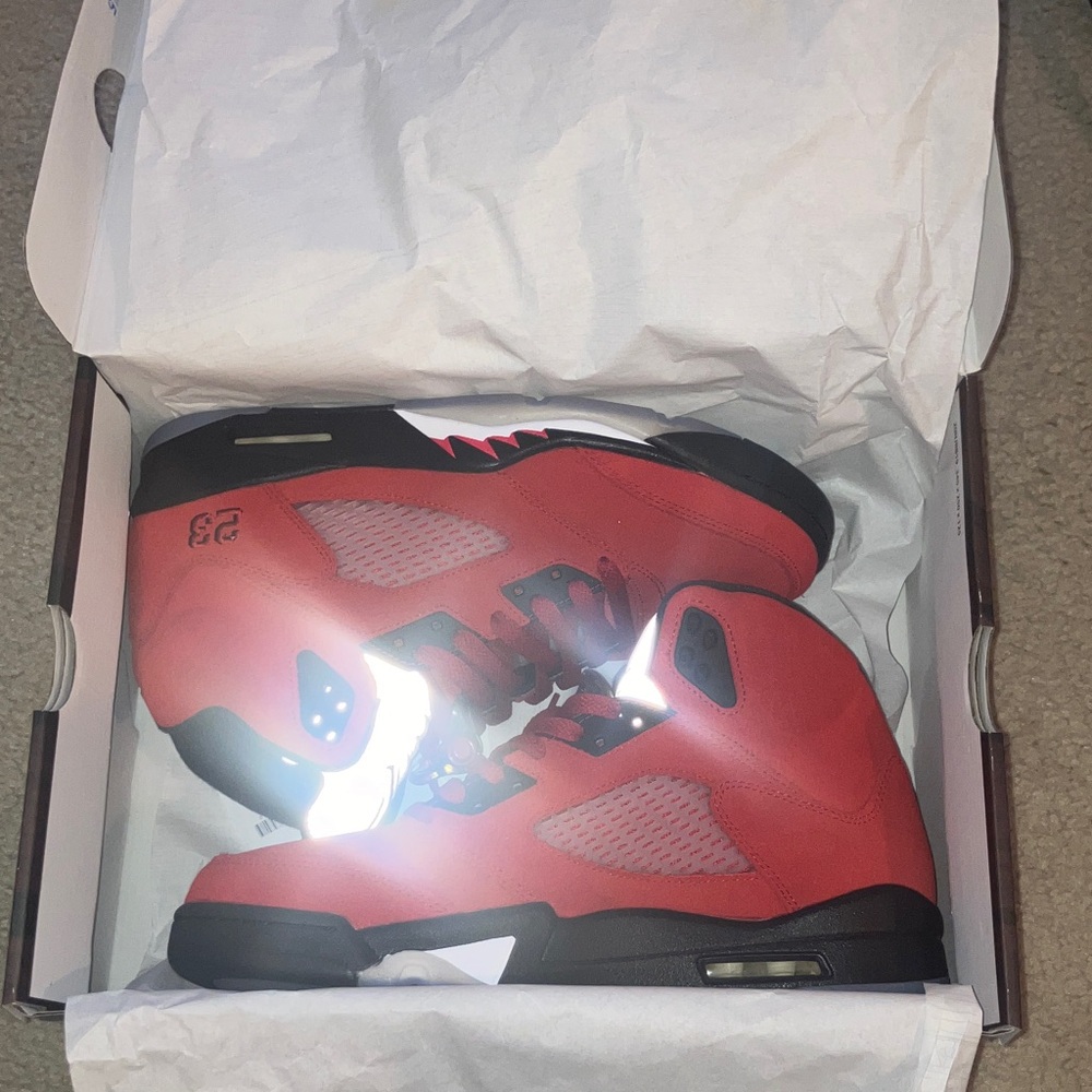 Air Jordan 5 Retro Raging Bull - Picture 2 of 4